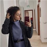 Ragazza del 5 liceo scientifico impartisce ripetizioni di chimica per alunni dal 1 al 4 anno